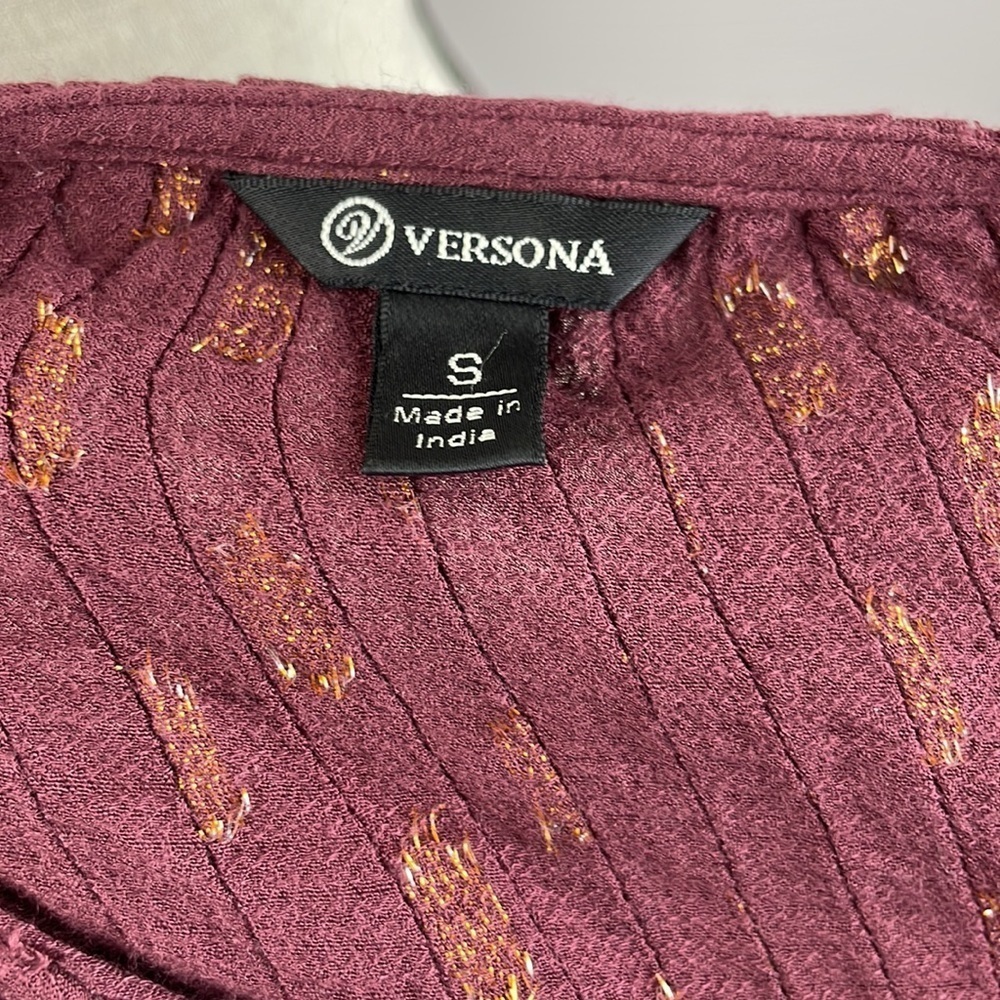 Versona Cropped Blouse SZ S Ruffle Sleeves Maroon with Gold Sparkles - Picture 10 of 11